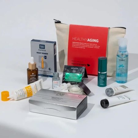 حقيبة تحتوي على مجموعة مختارة من منتجات العناية بالبشرة تحت عنوان Healthy Aging